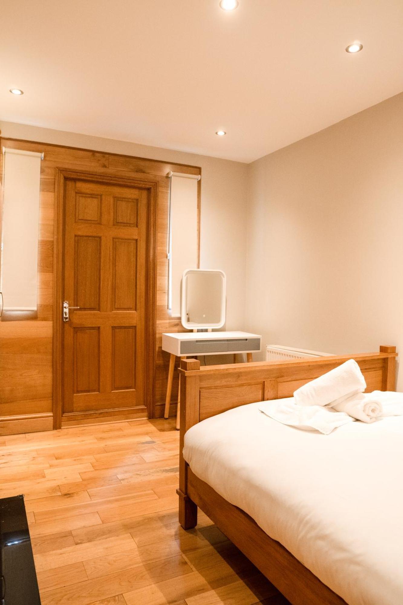 Imperial Earls Court Apartments ลอนดอน ภายนอก รูปภาพ