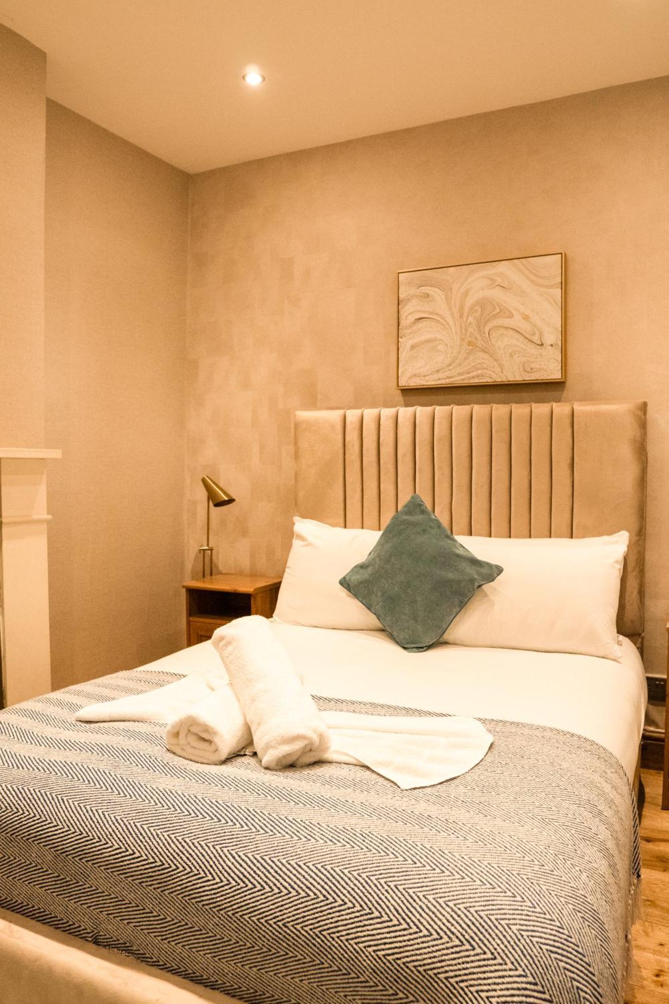 Imperial Earls Court Apartments ลอนดอน ภายนอก รูปภาพ